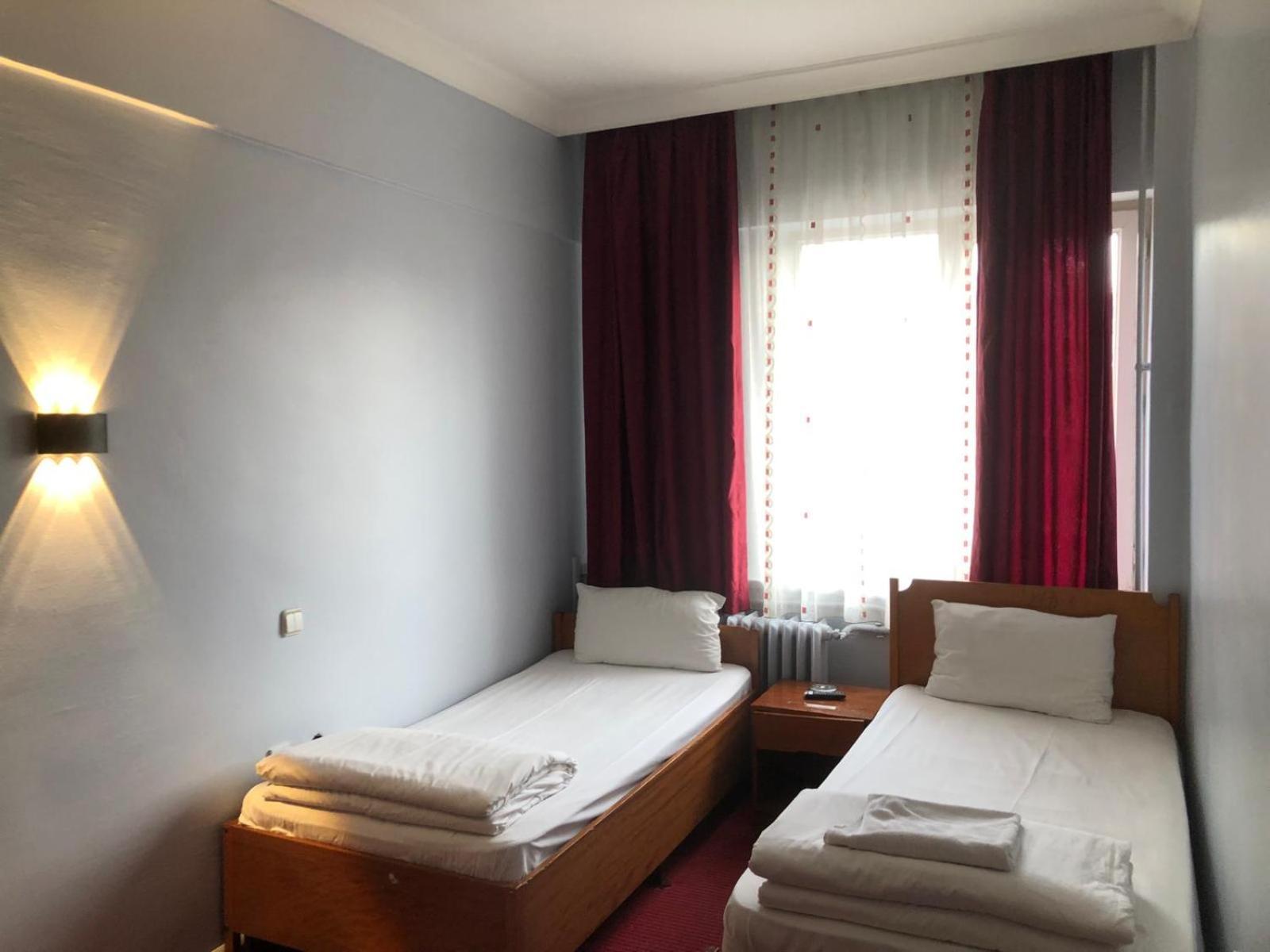 Oez Altinbasak Otel Ankara Exterior photo